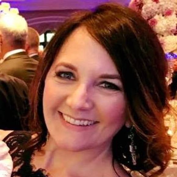 Meet your Posher, Gloria - Picture 1 of 1